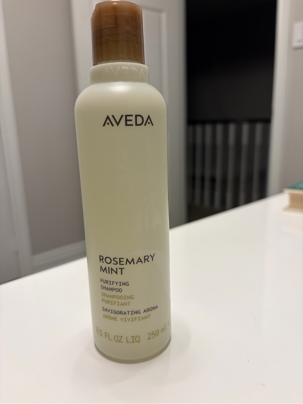 Aveda Rosemary Mint Shampoo — 250ml